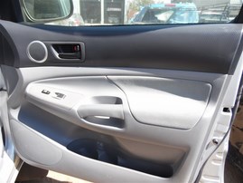 2005 Toyota Tacoma SR5 Silver Extended Cab 4.0L AT 2WD #Z22010